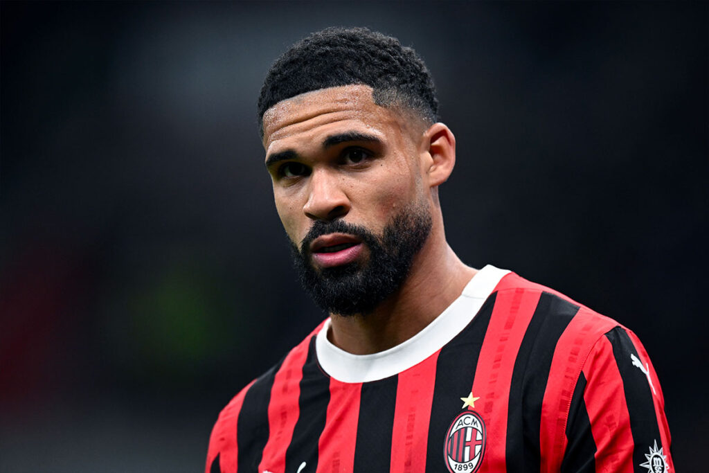 Ruben Loftus-Cheek sudato in primo piano durante una partita del Milan