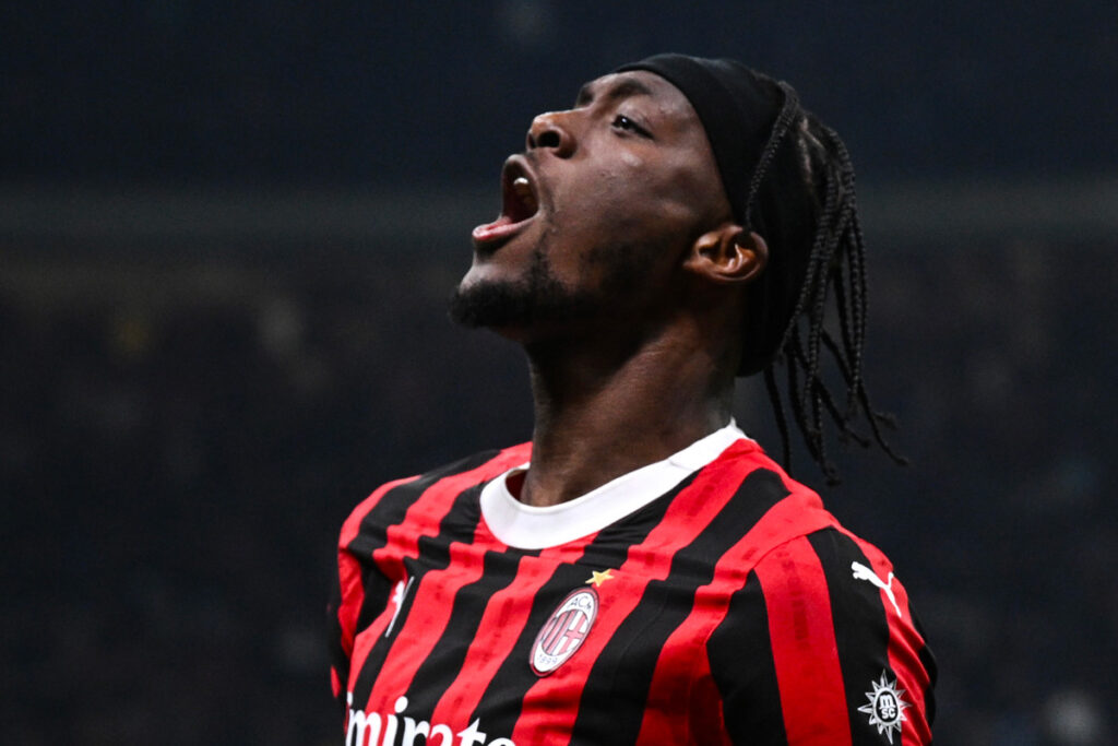 Tammy Abraham esulta dopo aver segnato all’Inter in Coppa Italia