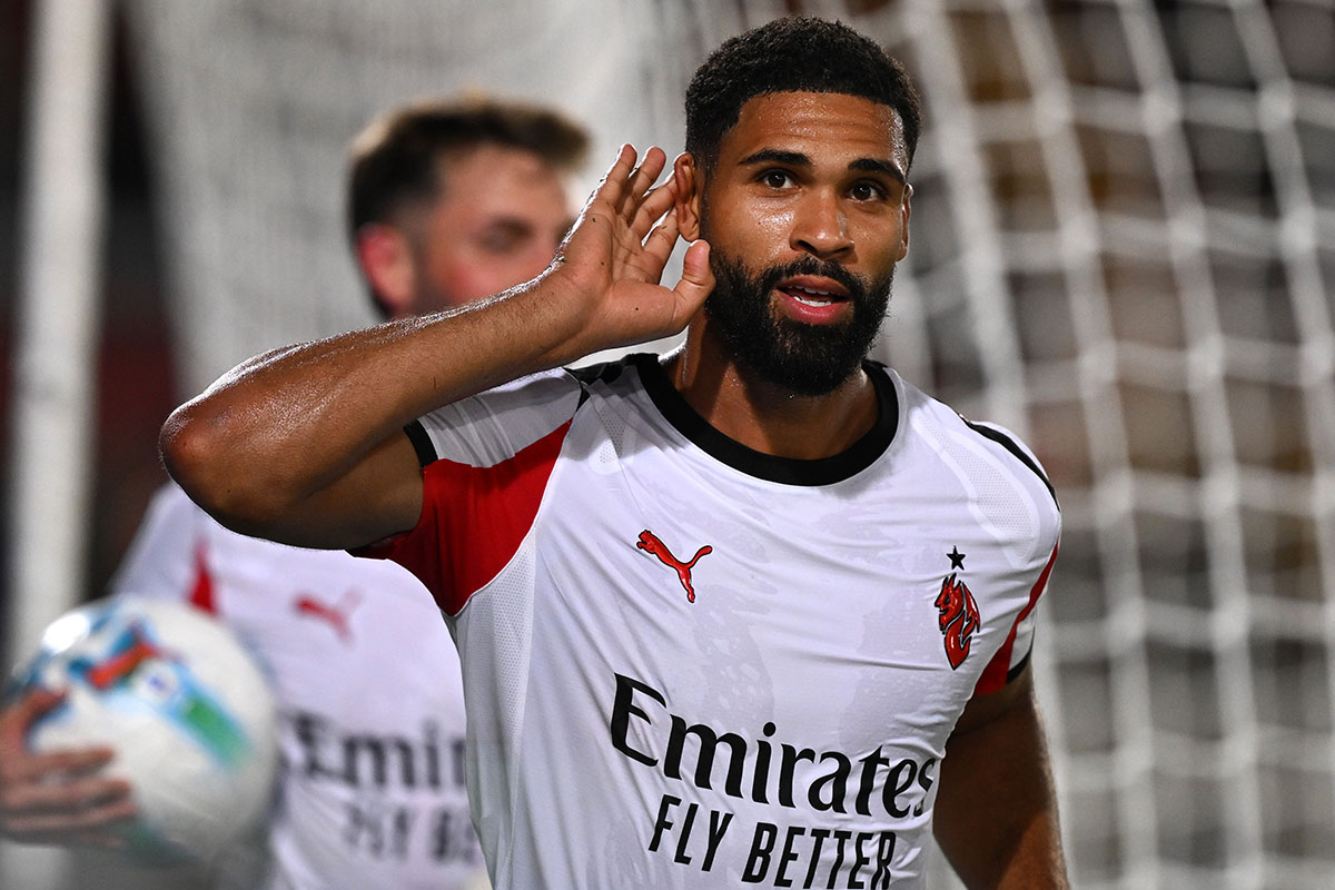 Loftus-Cheek esulta a Lecce dopo il gol dell’1-0 del Milan