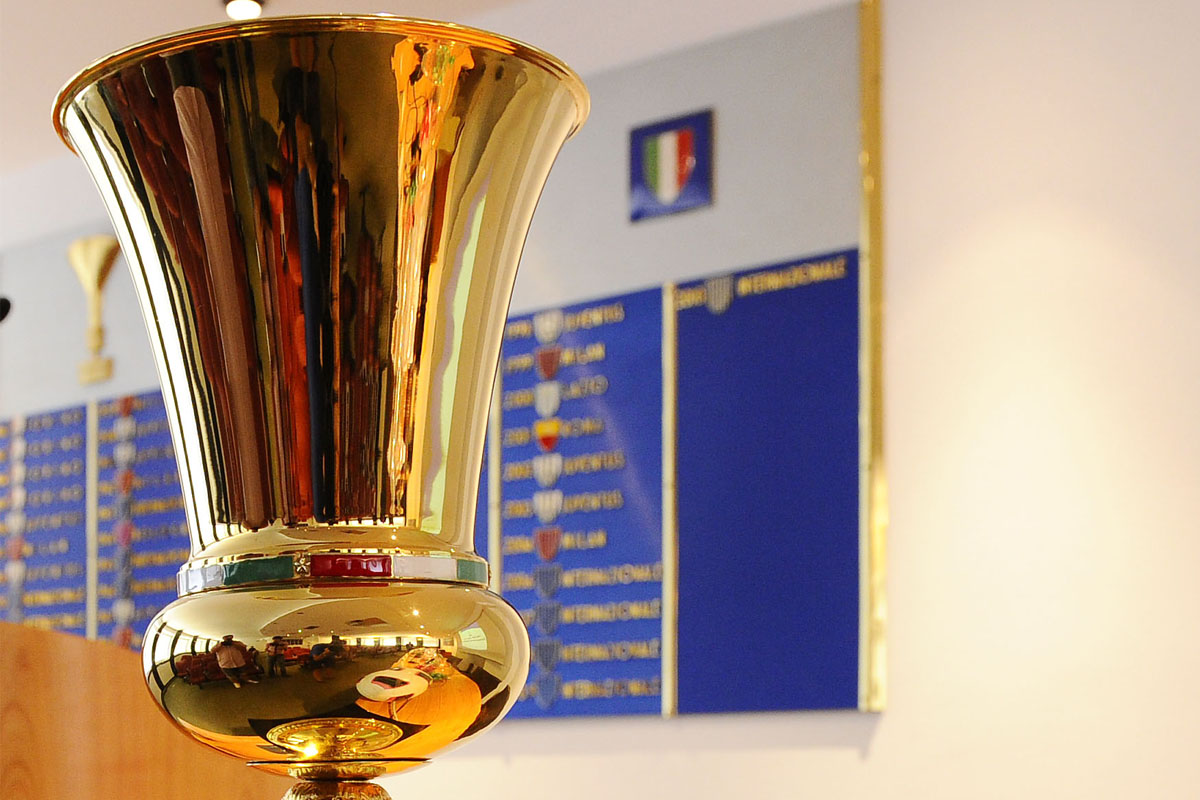Trofeo della Coppa Italia nella sede della Lega Calcio Serie A
