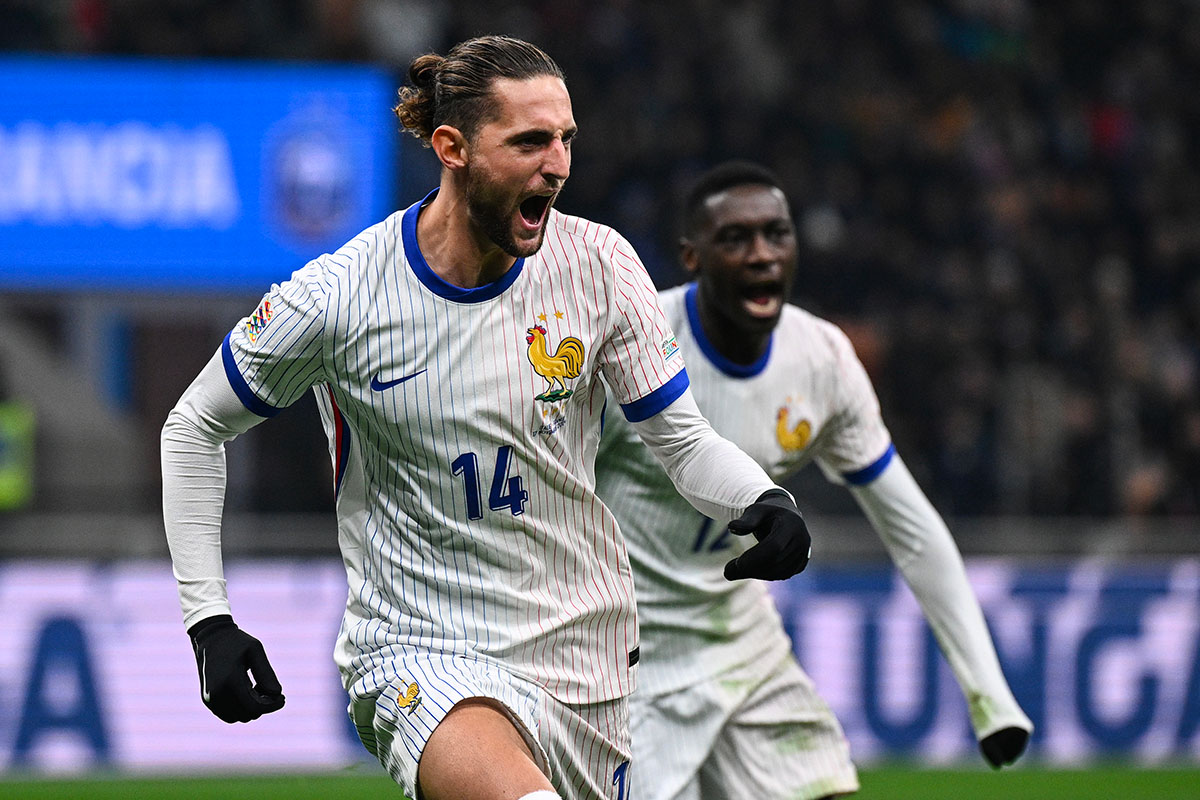 Rabiot esulta dopo aver segnato un gol in nazionale francese