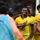Fofana, Leao, Gabbia e Bartesaghi esultano dopo il rigore del 2-1 del Milan contro la Fiorentina a San Siro