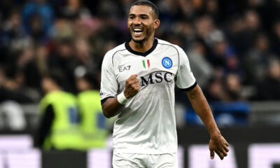 Juan Jesus in azione con la seconda maglia del Napoli nella stagione 2023/2024 di Serie A