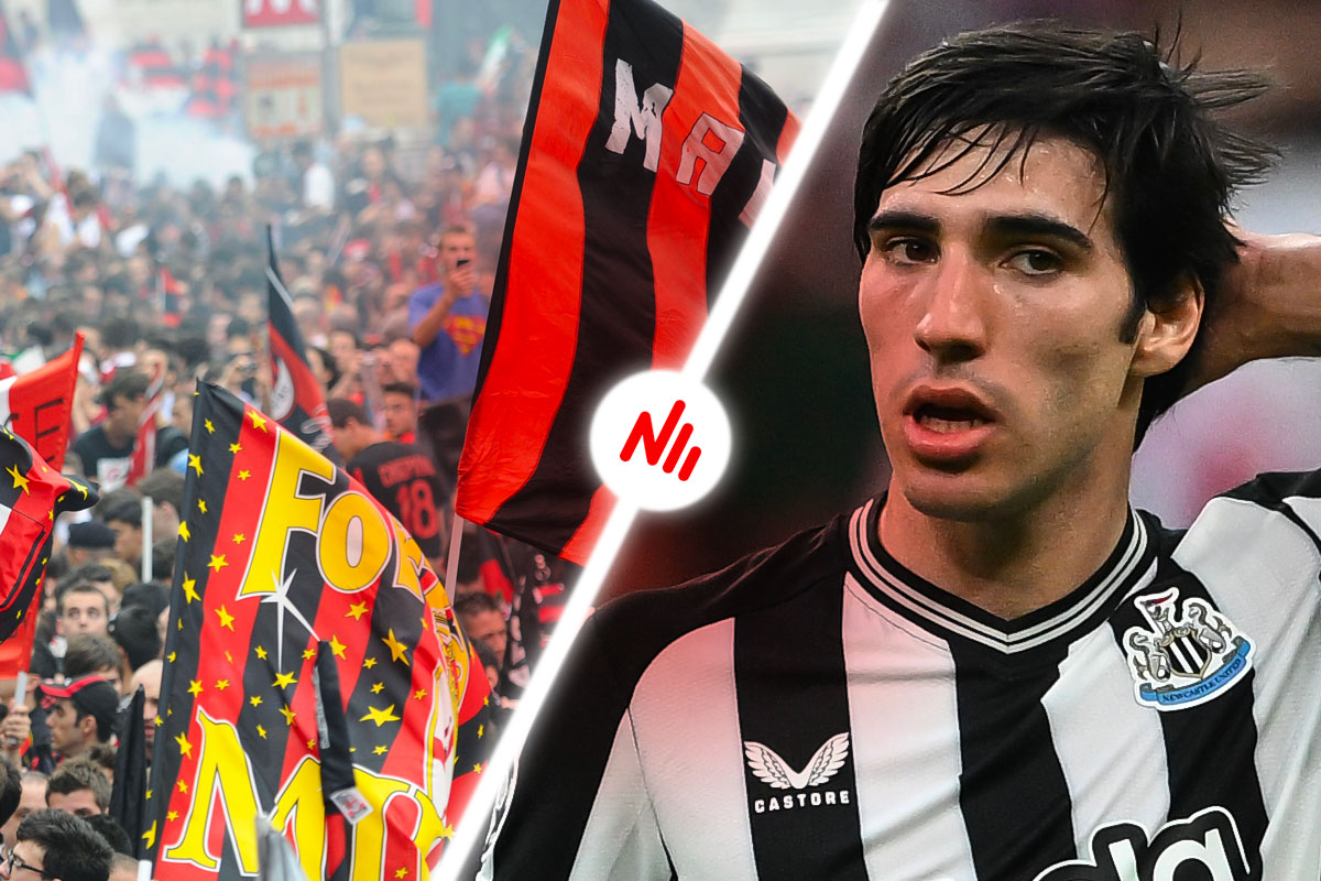 Sandro Tonali con la maglia del Newcastle e i tifosi del Milan che festeggiano lo Scudetto in piazza Duomo